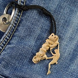 Bronze keychain “Climb”