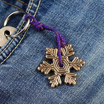 Bronze keychain “Snowflake”
