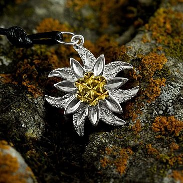 Pendant “Beautifull Edelweiss”