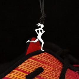 Pendant “Running girl”