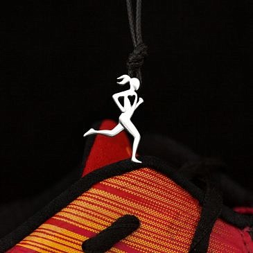 Pendant “Running girl”