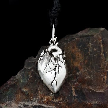 Pendant I left my heart  … in the mountains